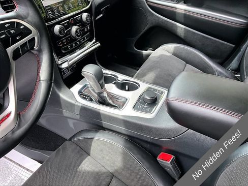 Used 2019 Jeep Grand Cherokee Trailhawk w/ Interior Metal Package AWD/4WD image 13