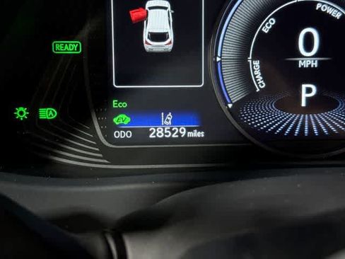 Used 2023 Lexus UX 250h AWD image 19