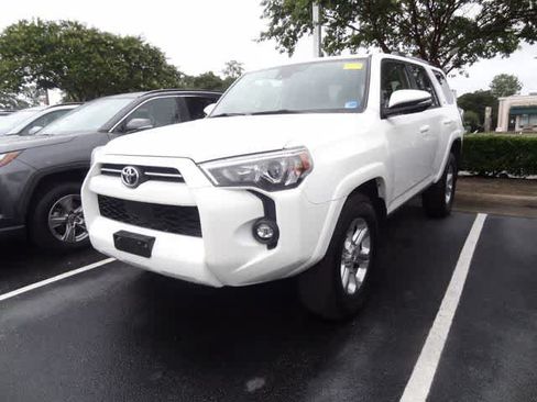 Used 2024 Toyota 4Runner SR5 Premium w/ Moonroof Package RWD image 1