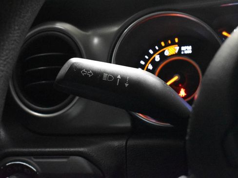 Used 2019 Jeep Wrangler Unlimited Sport image 10