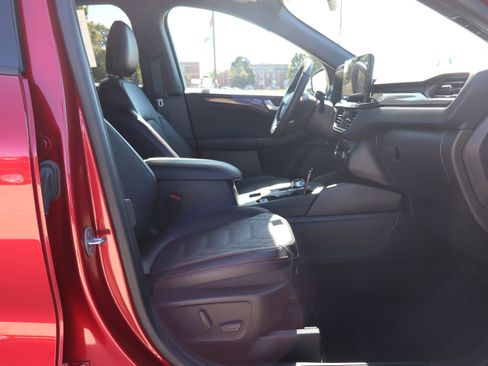 Used 2023 Ford Escape ST-Line Elite w/ Premium Technology Package image 13