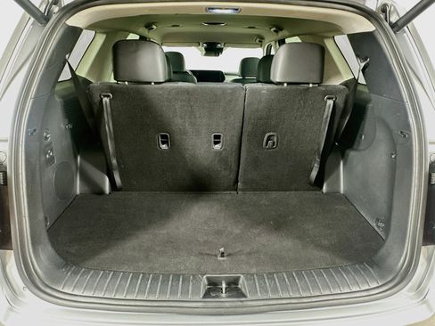 Used 2025 Hyundai Palisade SEL FWD image 31