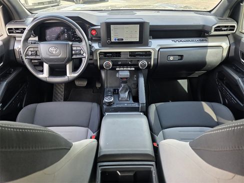 Used 2024 Toyota Tacoma TRD Off-Road image 6