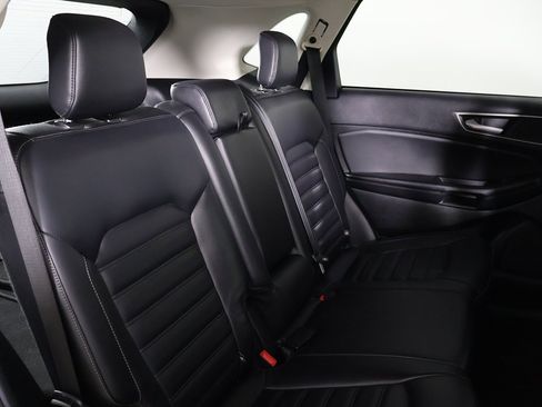 Used 2022 Ford Edge SEL w/ Convenience Package image 28