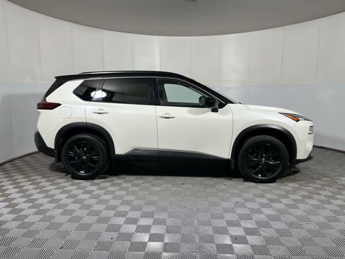 Used 2023 Nissan Rogue SV w/ SV Premium B Package AWD/4WD image 9