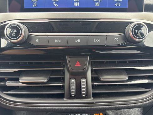 Certified 2025 Ford Escape Active image 15