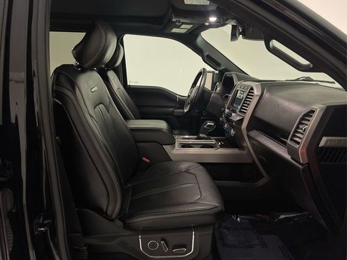 Used 2017 Ford F150 Platinum w/ Equipment Group 701A Luxury image 40
