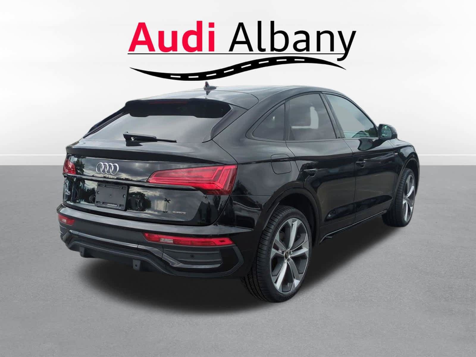 Used 2022 Audi Q5 2.0T Premium Plus w/ Premium Plus Package AWD/4WD image 5