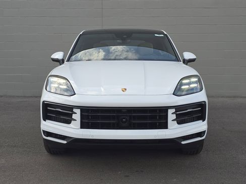 New 2026 Porsche Cayenne S image 6