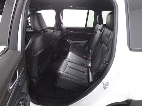 New 2026 Jeep Grand Cherokee Limited image 24
