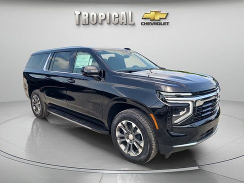 New 2026 Chevrolet Suburban LS w/ LPO, Dark Essentials Package RWD image 7