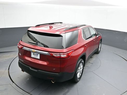 Used 2021 Chevrolet Traverse LT image 38