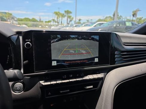 Used 2026 Toyota Camry Hybrid w/ Multimedia Upgrade Package FWD image 24