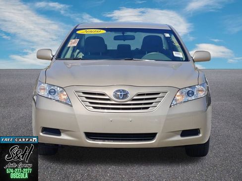 Used 2009 Toyota Camry LE FWD image 11