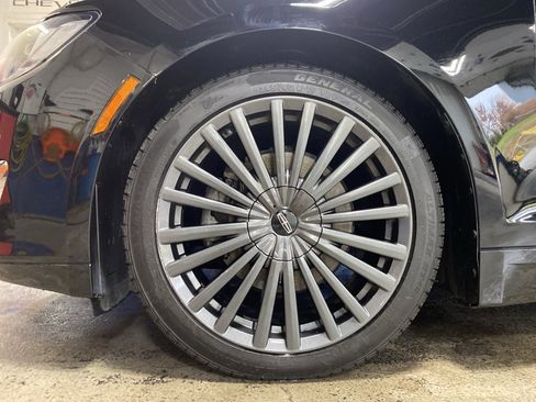 Used 2018 Lincoln MKZ Reserve w/ Climate Package image 9