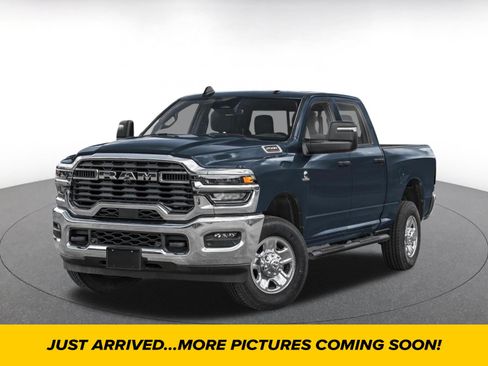 Used 2025 RAM 2500 Big Horn AWD/4WD image 1