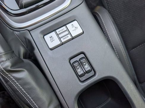 Used 2025 Toyota GR86 Premium RWD image 19