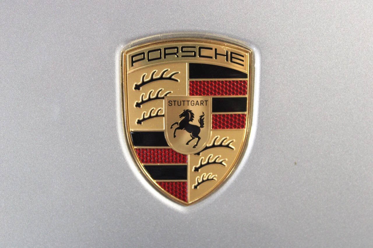 Used 2026 Porsche 911 GT3 RWD image 15