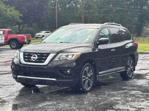 Used 2017 Nissan Pathfinder Platinum w/ Cargo Package AWD/4WD image 35