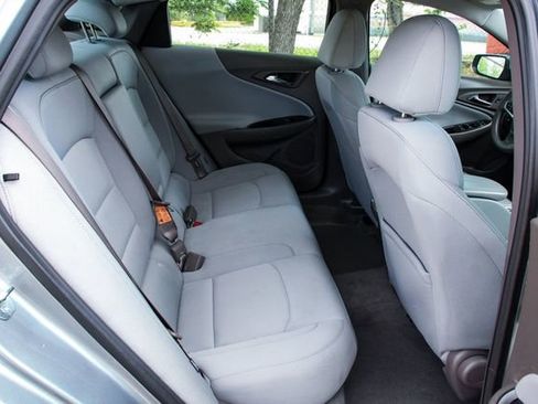 Used 2024 Chevrolet Malibu LT image 36