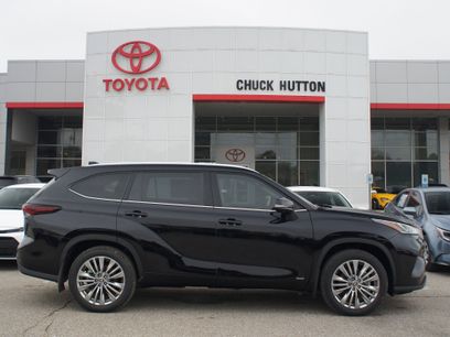 Used 2025 Toyota Highlander Platinum