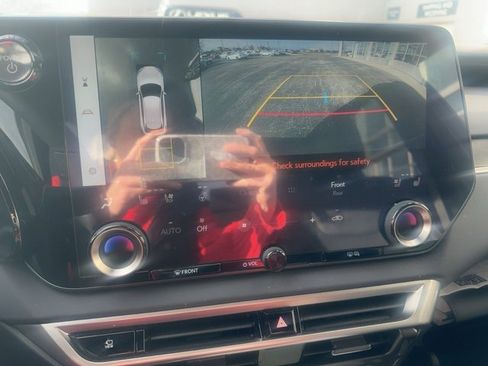 Used 2024 Lexus RX 350 image 14