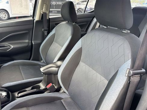 Used 2023 Nissan Versa SV image 21