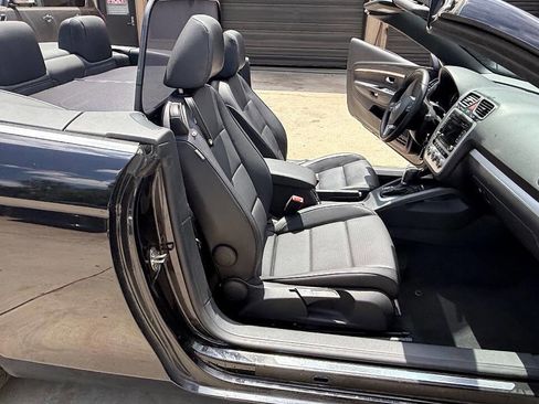 Used 2013 Volkswagen Eos Komfort FWD image 37