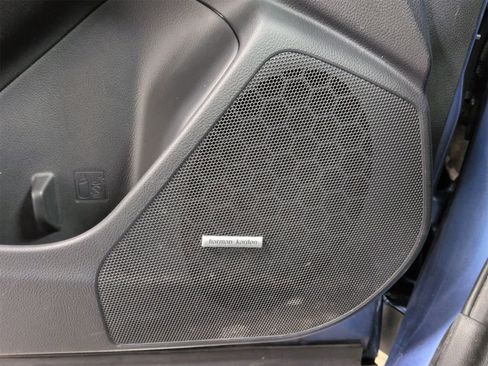 Used 2017 Subaru Forester 2.5i Touring image 32