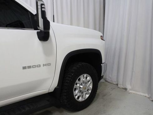 Used 2024 Chevrolet Silverado 2500 LTZ AWD/4WD image 29