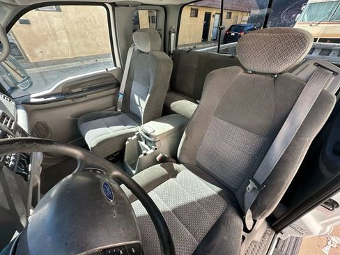 Used 2002 Ford F250 2WD SuperCab Super Duty image 12