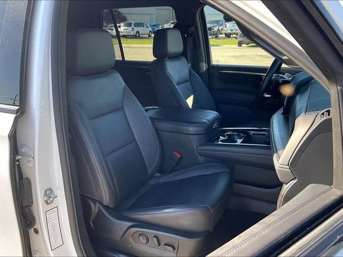 Used 2025 Chevrolet Tahoe Z71 AWD/4WD image 7