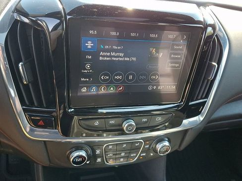 Used 2023 Chevrolet Traverse RS image 24