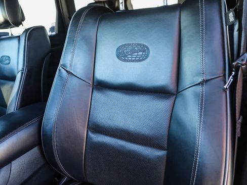 Used 2020 Jeep Grand Cherokee Overland image 24