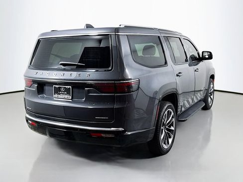 Used 2023 Jeep Wagoneer Series II w/ Premium Group I AWD/4WD image 5