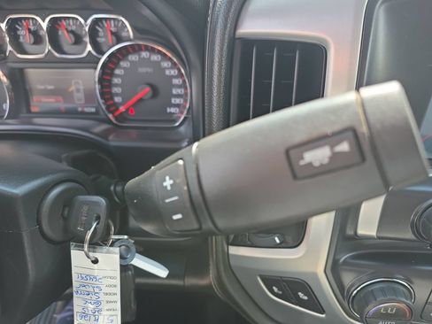 Used 2015 GMC Sierra 1500 SLE w/ SLE Value Package AWD/4WD image 32