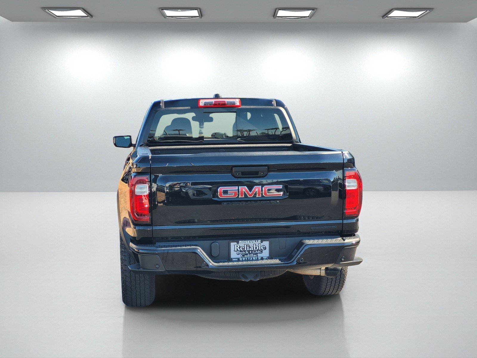 Used 2024 GMC Canyon Elevation w/ Convenience Package AWD/4WD image 5
