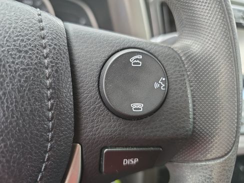 Used 2015 Toyota RAV4 XLE AWD/4WD image 17