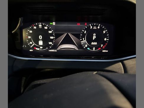 Used 2022 Land Rover Range Rover Evoque SE image 1