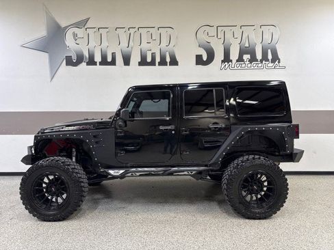 Used 2015 Jeep Wrangler Unlimited Rubicon image 1