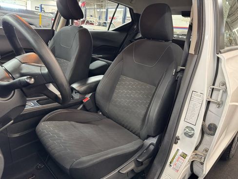 Used 2024 Nissan Kicks SV FWD image 18