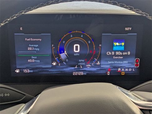 Used 2025 Chevrolet Traverse LT image 18