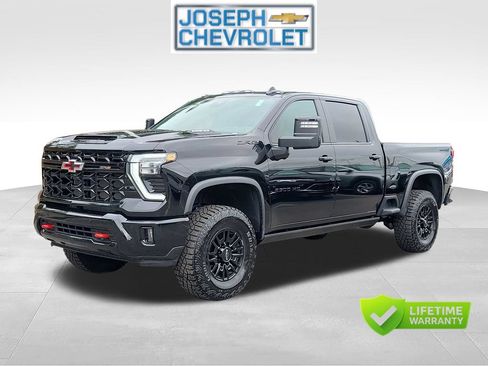 Used 2026 Chevrolet Silverado 2500 ZR2 w/ LPO, Dark Essentials Package AWD/4WD image 2