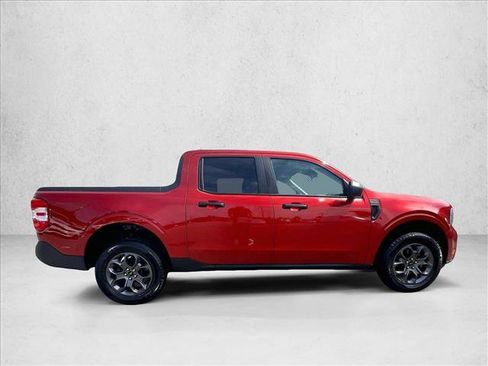 Used 2023 Ford Maverick XLT FWD image 5