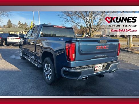 Used 2023 GMC Sierra 1500 SLT w/ SLT Premium Package image 9