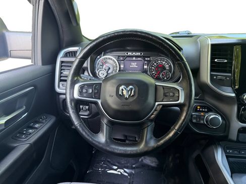 Used 2019 RAM 1500 Big Horn AWD/4WD image 12