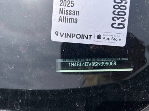 Used 2025 Nissan Altima 2.5 SV FWD image 5