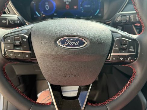 Used 2022 Ford Escape SEL w/ SEL Stealth AWD Package image 26