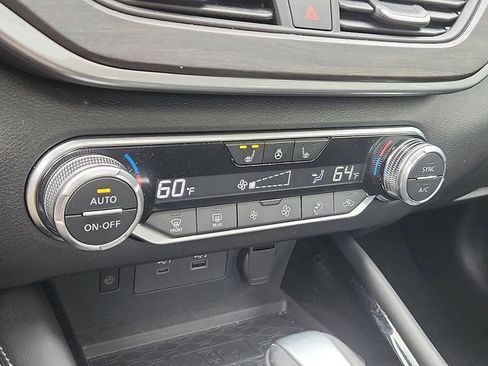 Used 2023 Nissan Altima 2.5 SL AWD/4WD image 11