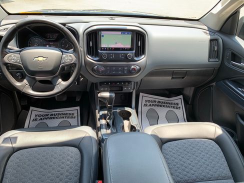 Used 2019 Chevrolet Colorado Z71 w/ Z71 Midnight Edition AWD/4WD image 29